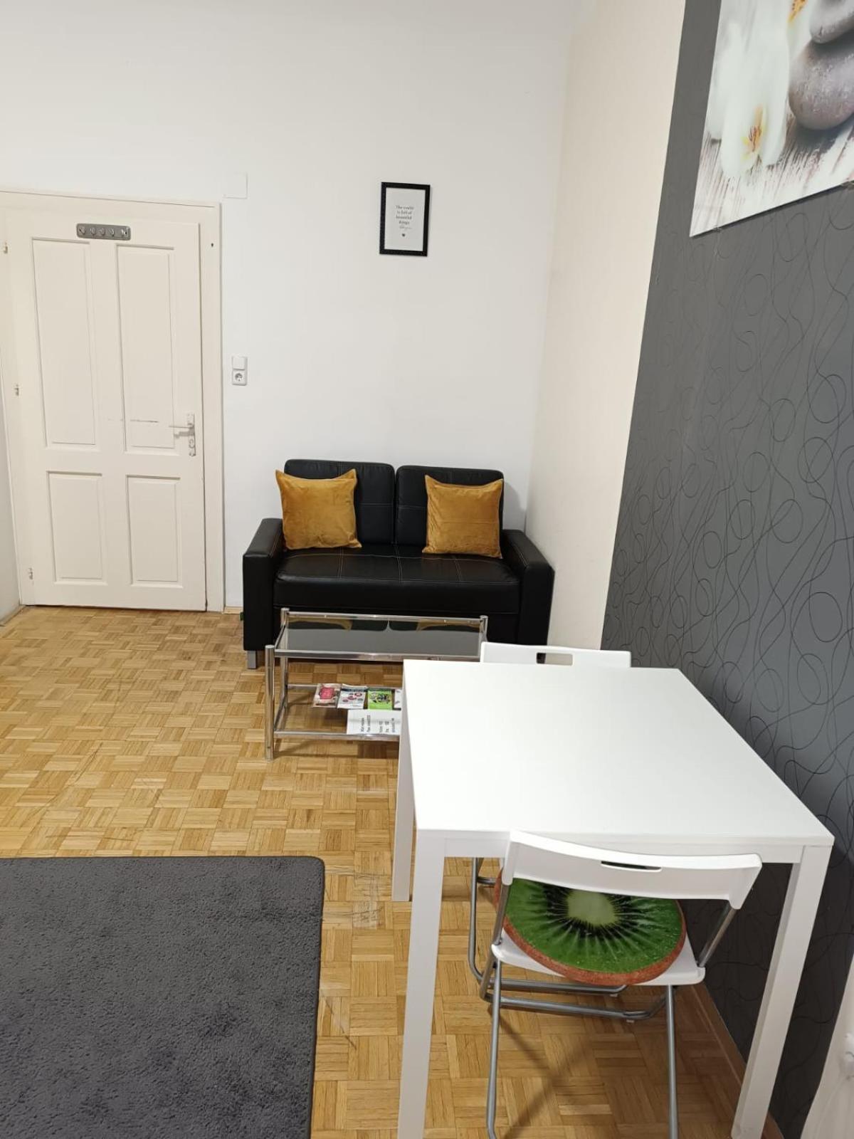 Wohnung In Der Naehe Wiener Stadthalle Und Zentrum 9 Buitenkant foto
